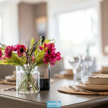 T'uzetje - With Pool In Villa Oostduinkerke