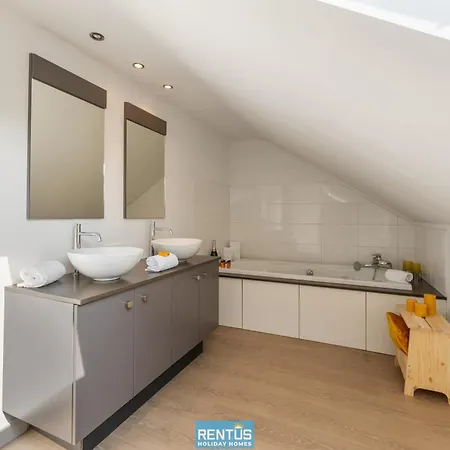 Villa T'uzetje - With Pool In Oostduinkerke